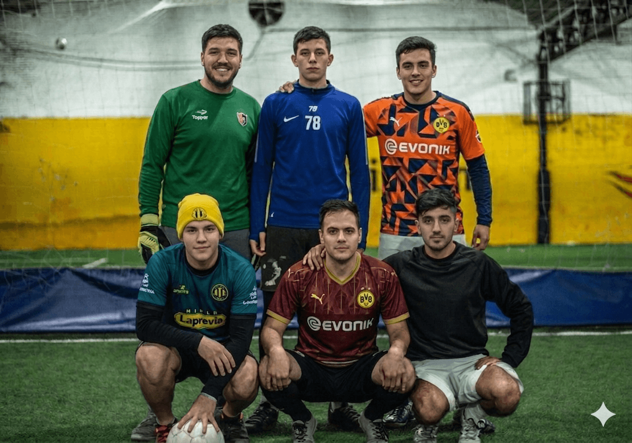 Formación de un equipo amateur, como el grupo de amigos que inspiró a Picado